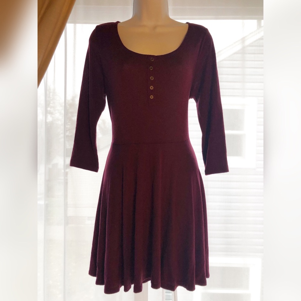 Burgundy half sleeve dress